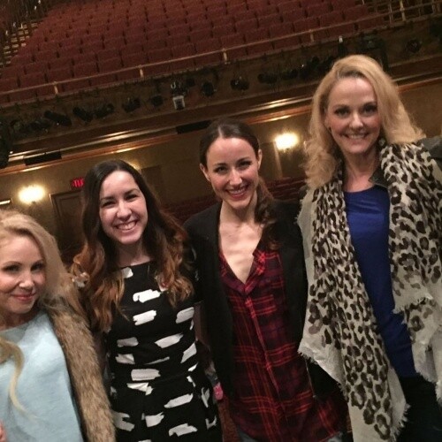 “Je suis la coquine et la sexy Melanie”